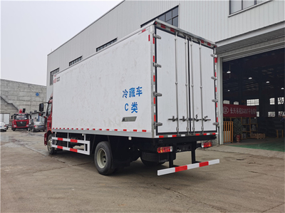 鸡苗车金杯厢式冷藏车供应 专业运输解决方案